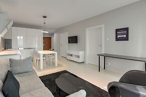 Valor by Grand Apartments