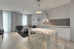 Valor by Grand Apartments
