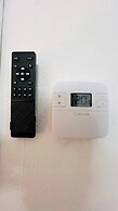 Modern Entire Apartment- Self Checkin Free Parking