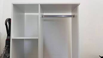 Modern Entire Apartment- Self Checkin Free Parking