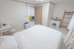 Chuncheon Happysday Pet-friendly Pension