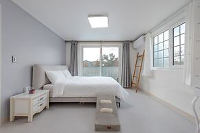 Chuncheon Happysday Pet-friendly Pension