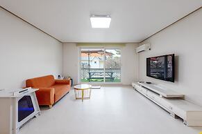 Chuncheon Happysday Pet-friendly Pension