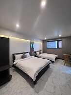 HT House
