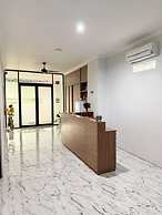 aurora house surabaya