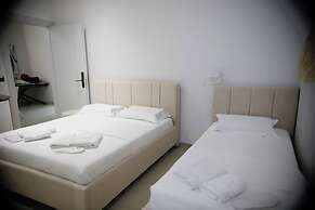 Alv Rent Room