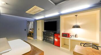 747 Motel