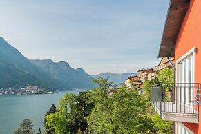 Panoramic Lake Suites