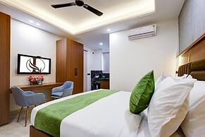 Limewood Stay Premium Studios Sector 29