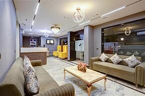 Limewood Stay Premium Studios Sector 29