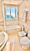 Beachfront Penthouse, 360 Large Private Terrace
