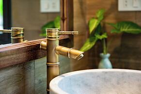 Bai Dinh Riverside Resort & Spa