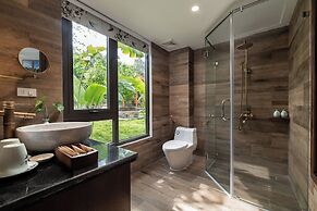 Bai Dinh Riverside Resort & Spa