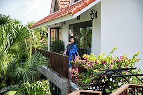 Bai Dinh Riverside Resort & Spa