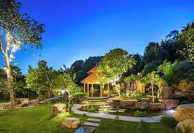 Bai Dinh Riverside Resort & Spa