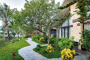 Bai Dinh Riverside Resort & Spa