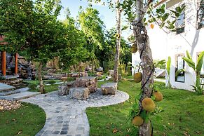 Bai Dinh Riverside Resort & Spa