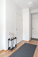 Comfy 1BR Apt with Sauna - Best Location
