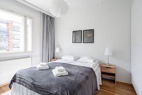 Comfy 1BR Apt with Sauna - Best Location