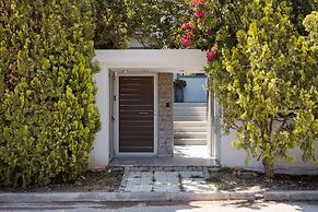 Anavil House Athenian Riviera