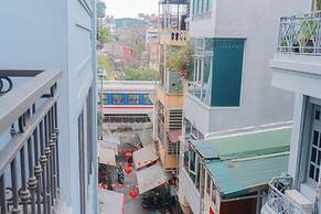 Il Divo 38 Hang Huong Hostel
