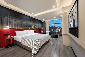 The Move River View Hotel