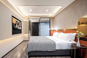 The Move River View Hotel
