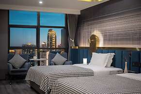The Move River View Hotel