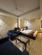 Hotel Sharon Residency