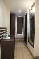 Hotel Sharon Residency