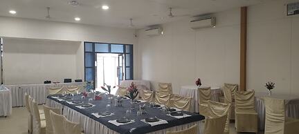 Hotel Sharon Residency
