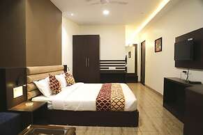 Hotel Sharon Residency