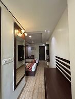 Hotel Sharon Residency