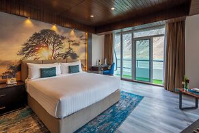 Pearl Continental Attabad Lake