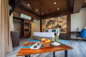 Pearl Continental Attabad Lake