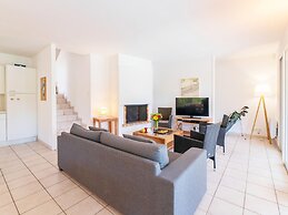 Superior Villa Escape in Lacanau