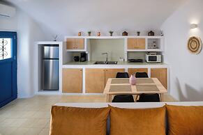 Orasis Houses- Luxury Retreats with Pool