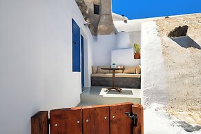 Orasis Houses- Luxury Retreats with Pool