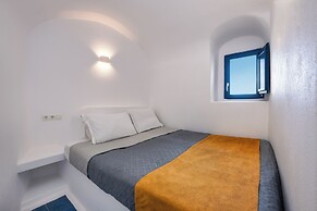 Orasis Houses- Luxury Retreats with Pool