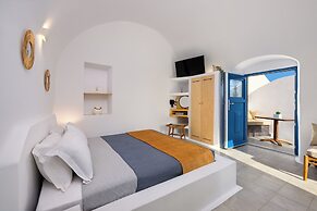 Orasis Houses- Luxury Retreats with Pool
