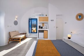 Orasis Houses- Luxury Retreats with Pool