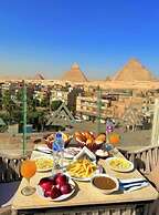 Diark Pyramids Hotel