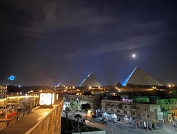 Diark Pyramids Hotel