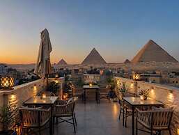 Diark Pyramids Hotel
