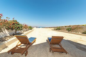 Agia Marina Caldera Suites