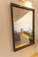 Agia Marina Caldera Suites