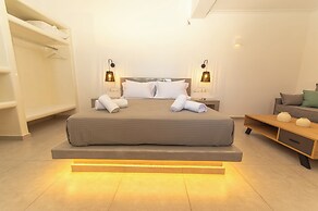 Agia Marina Caldera Suites