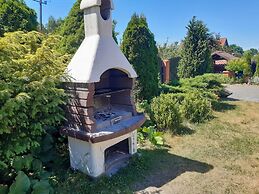 Large, Comfortable Holiday Home Near the Lake