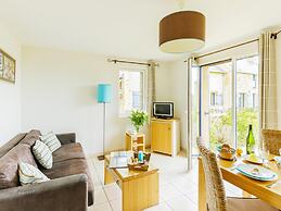 Coastal Apartment Escape in Cancale