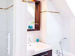 Coastal Apartment Escape in Cancale